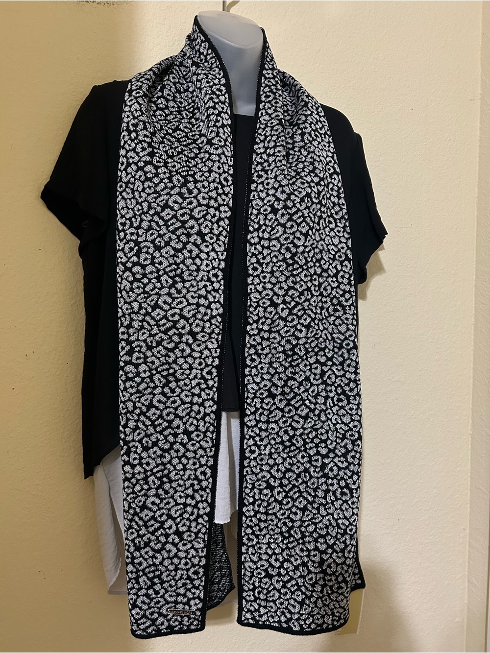Michael Kors Black and White Animal Print Leopard Scarf Wrap